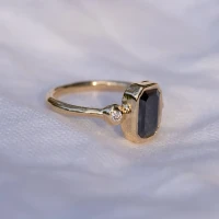 /public/photos/live/Black Onyx Radiant Cut Moissanite 3 Stone Wedding Gift Ring 968 (3).webp